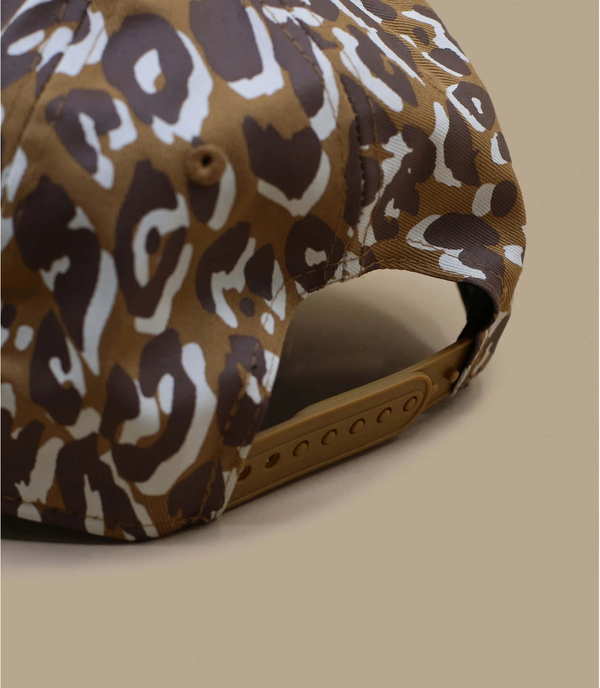 NEW ERA Casquette Wmn All Over Print 940 NY Wheat – Image 5