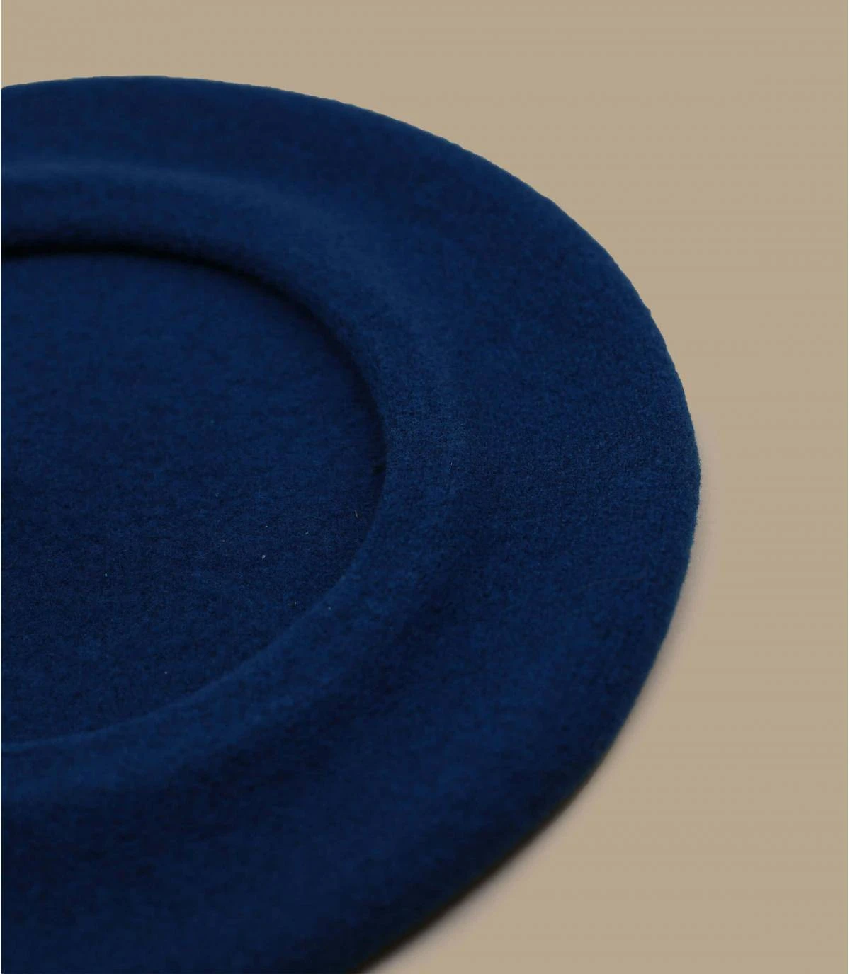 Paris Paon – Image 3