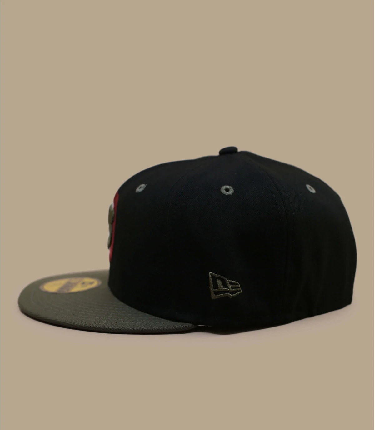 NEW ERA Side Patch 59Fifty Chicago Cubs Black New Olive â Image 4
