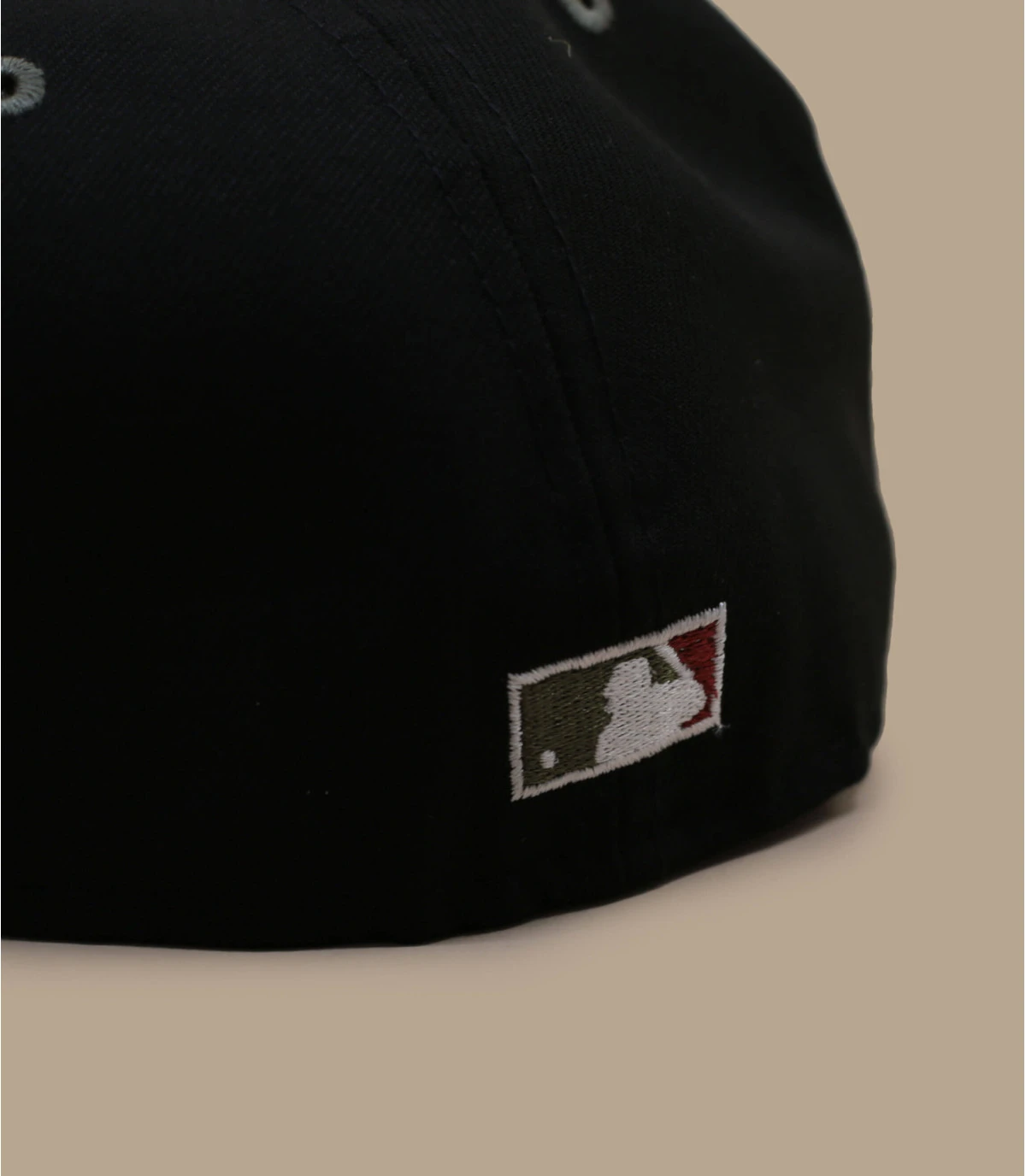NEW ERA Side Patch 59Fifty Chicago Cubs Black New Olive â Image 6