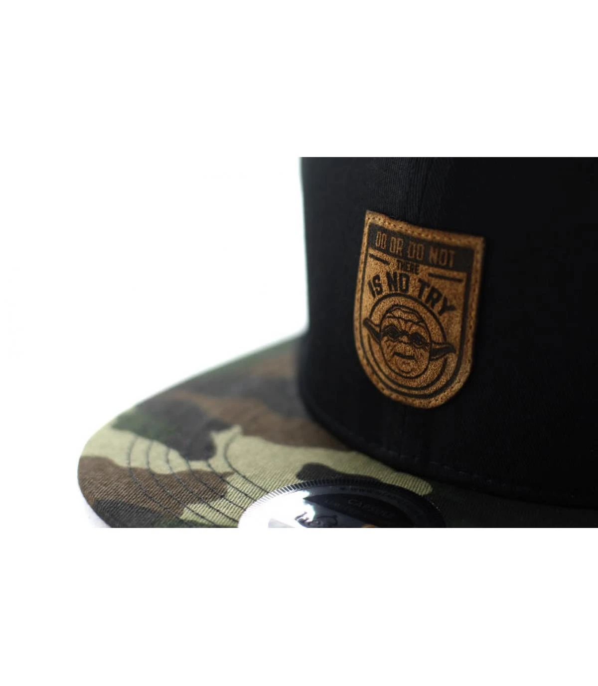 Snapback Do Or Do Not Black Camo – Image 3