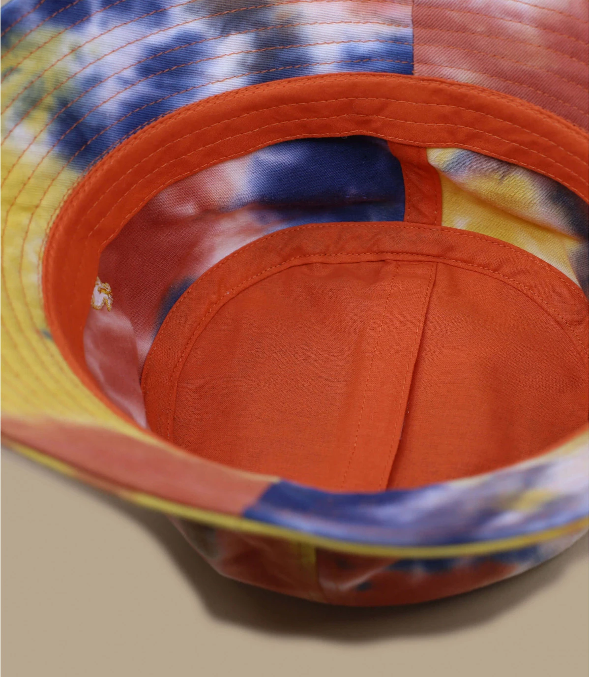 Kangol Tie Dye Bucket Golden Palm – Image 5