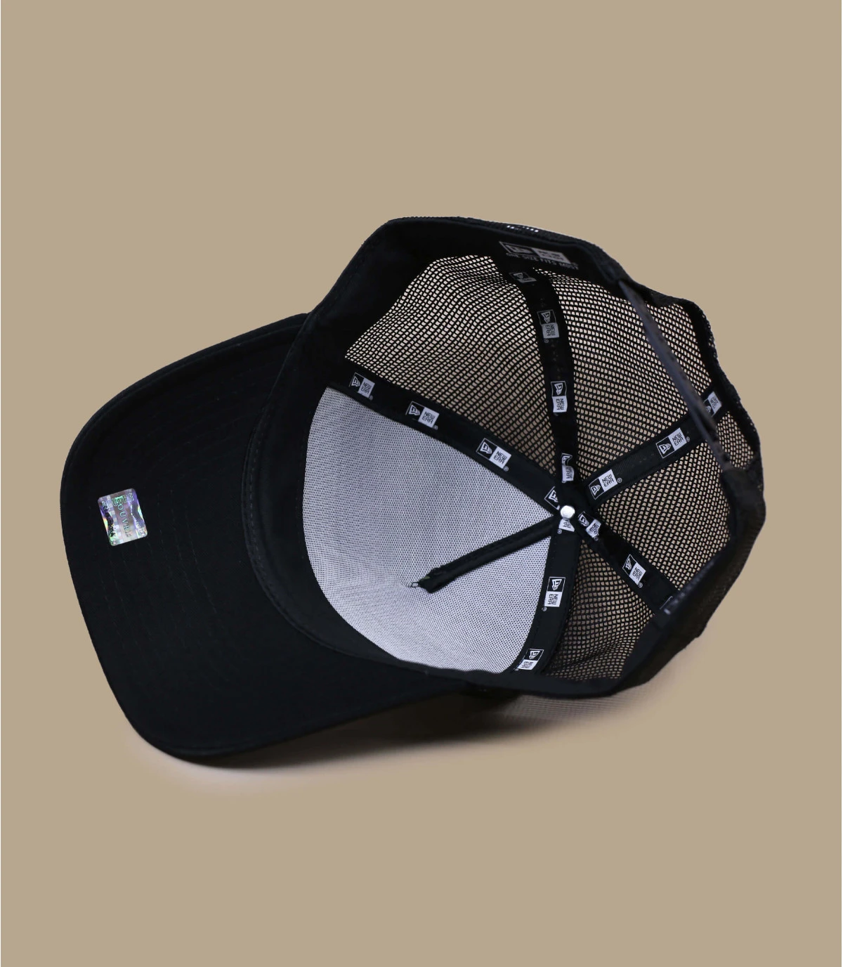 NEW ERA Trucker Le Louvre Vase De Fleurs – Image 6